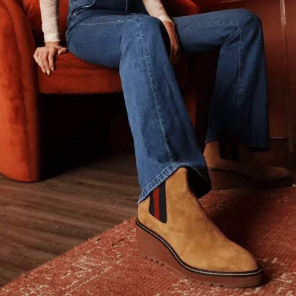 Cecelia New York Gemma Suede Chelsea Wedge Boots Nutella Tan Red Stripe Size 7